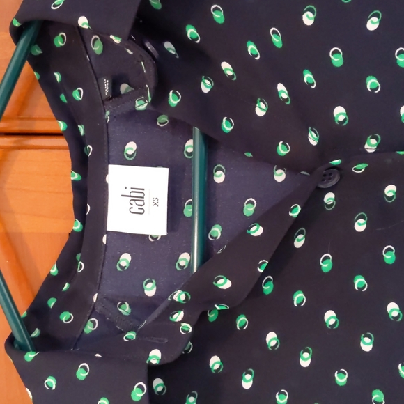 CAbi Button down Blouse XS 3/4 sleeves - Picture 2 of 3